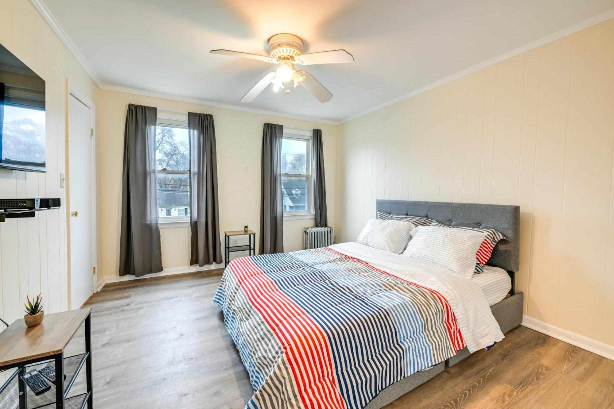 Charming Long Island Home With Fenced Yard! Freeport Bagian luar foto